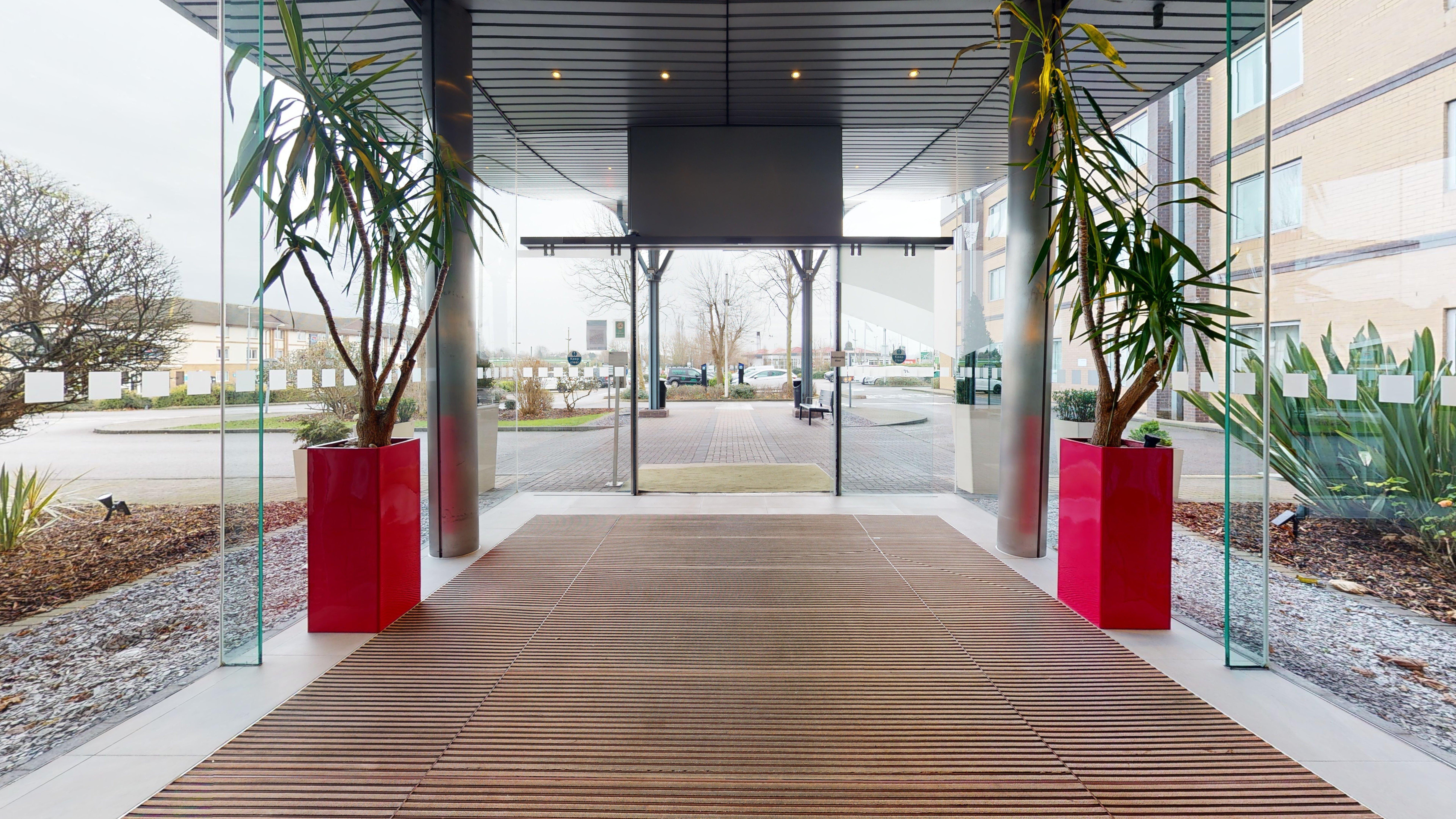 Holiday Inn Oxford By Ihg Экстерьер фото