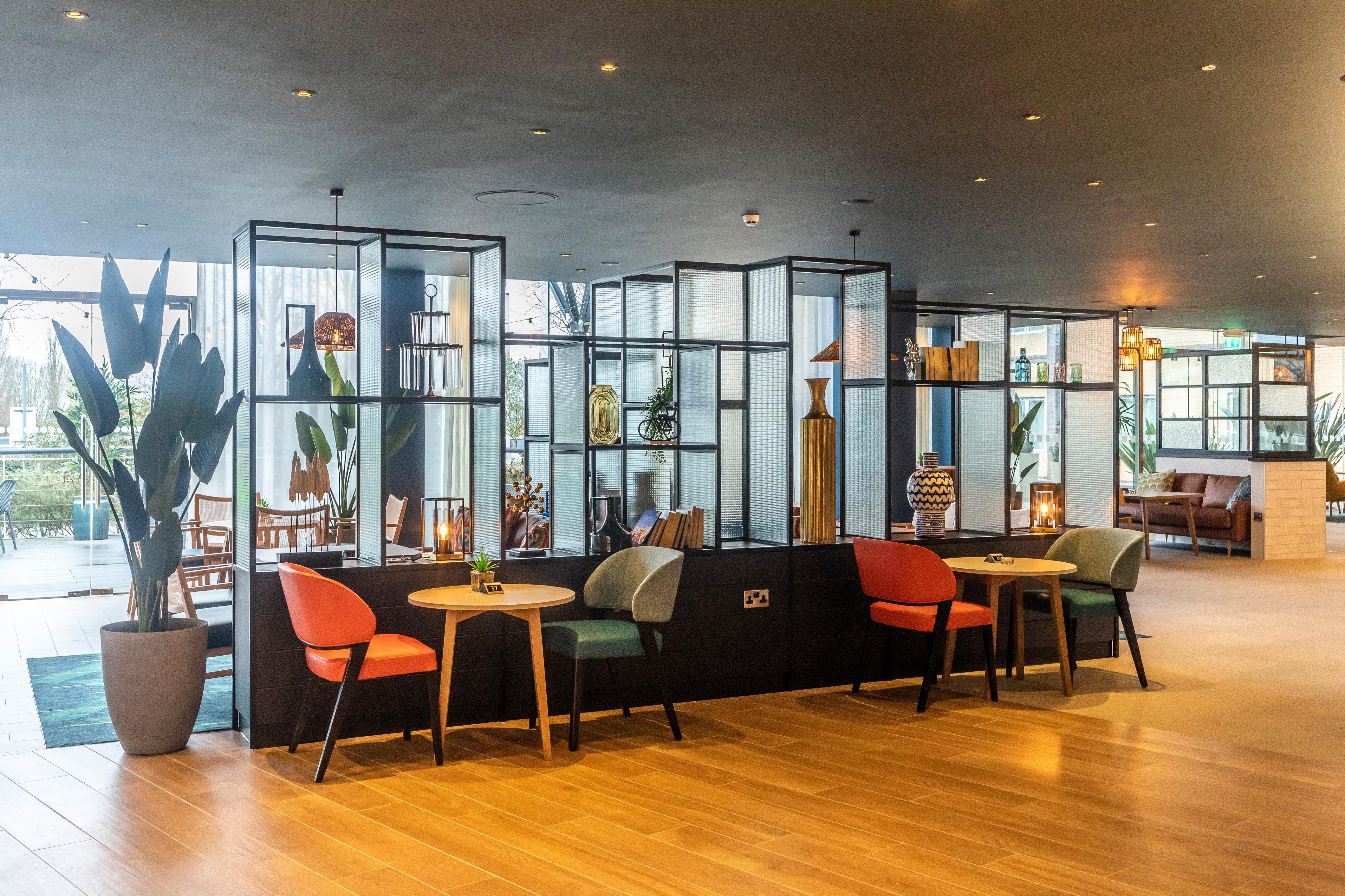 Holiday Inn Oxford By Ihg Экстерьер фото