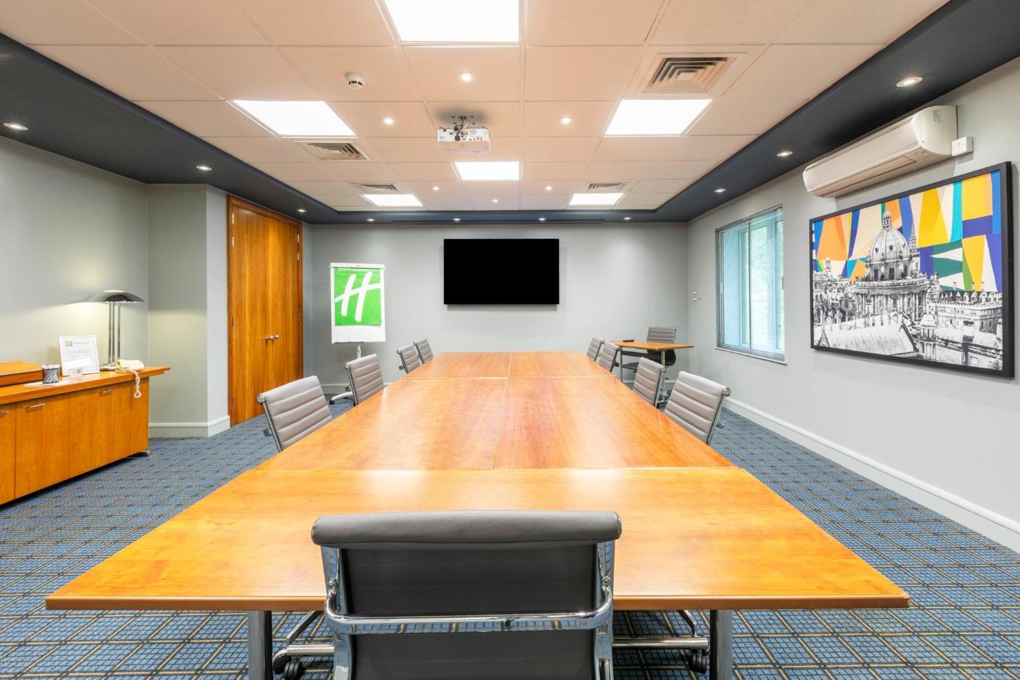 Holiday Inn Oxford By Ihg Экстерьер фото