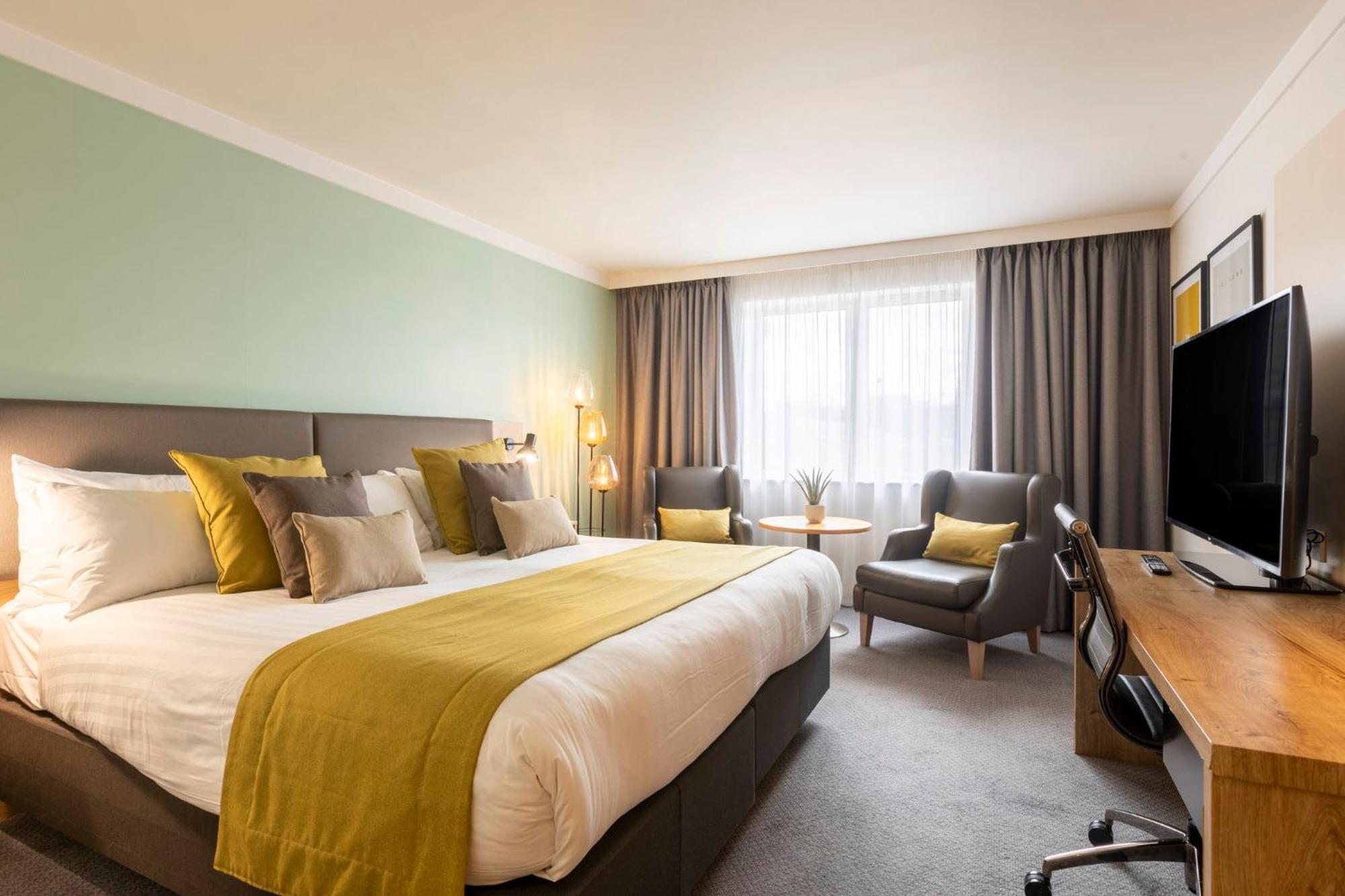 Holiday Inn Oxford By Ihg Экстерьер фото