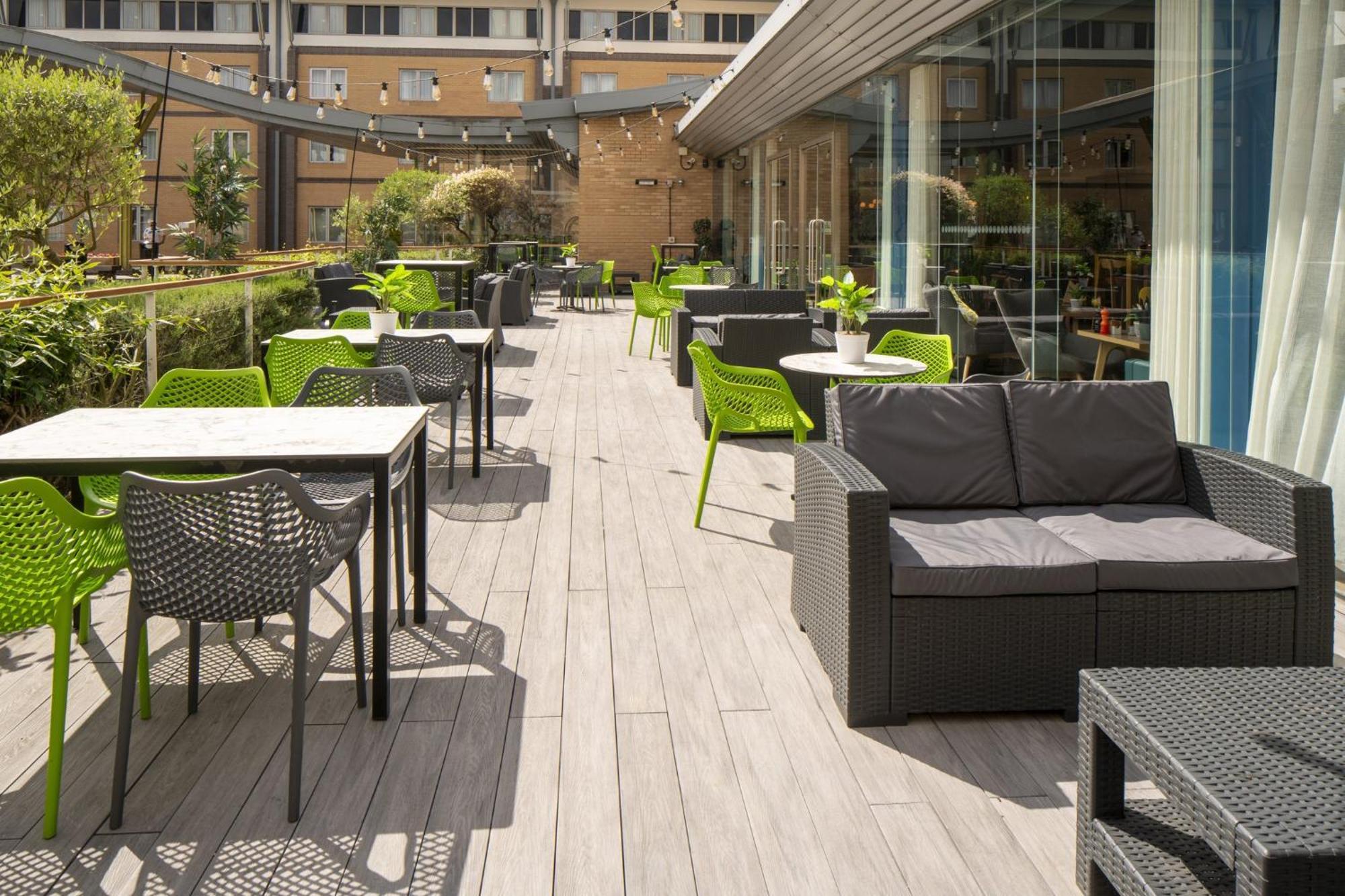 Holiday Inn Oxford By Ihg Экстерьер фото