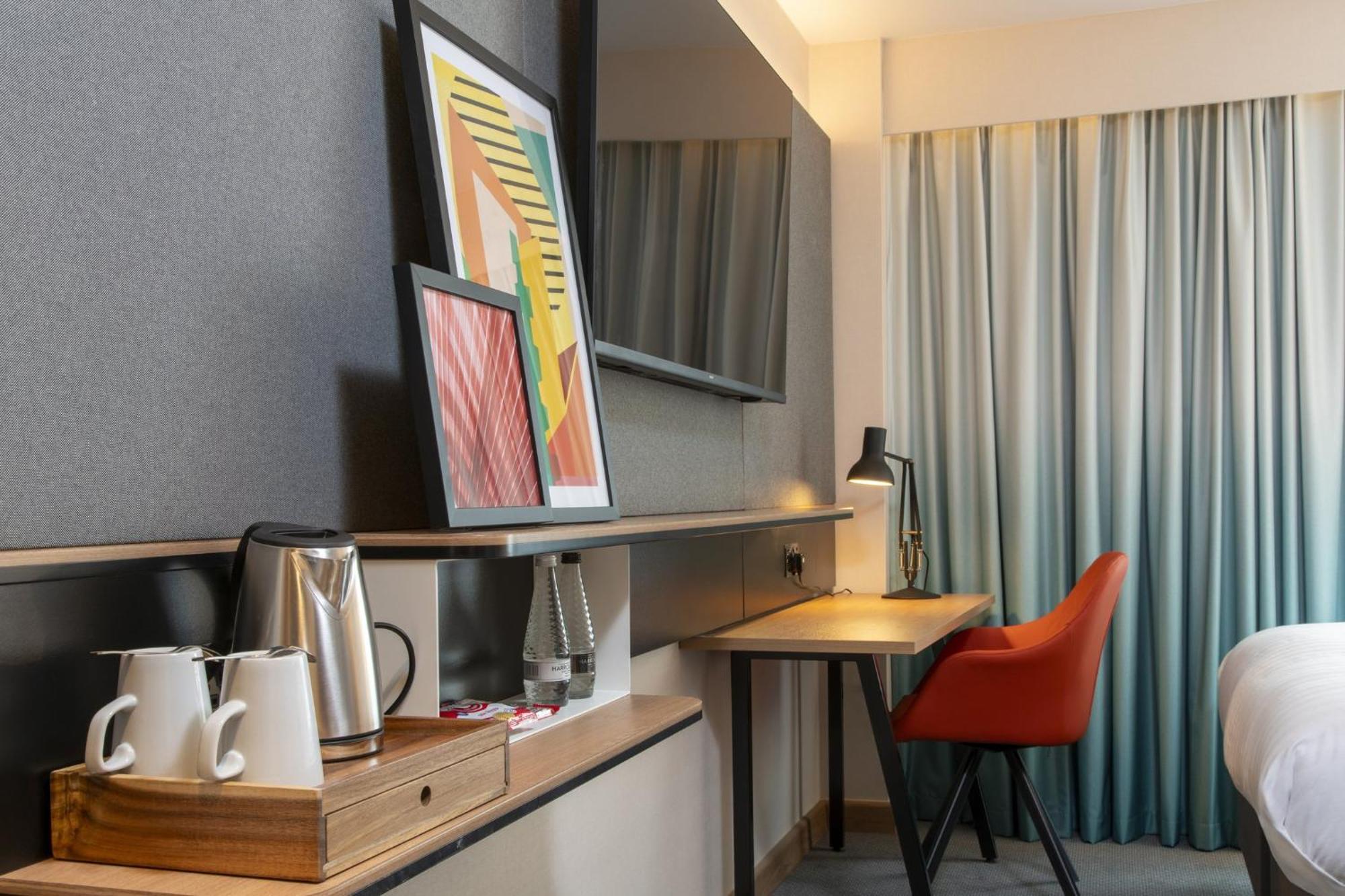 Holiday Inn Oxford By Ihg Экстерьер фото